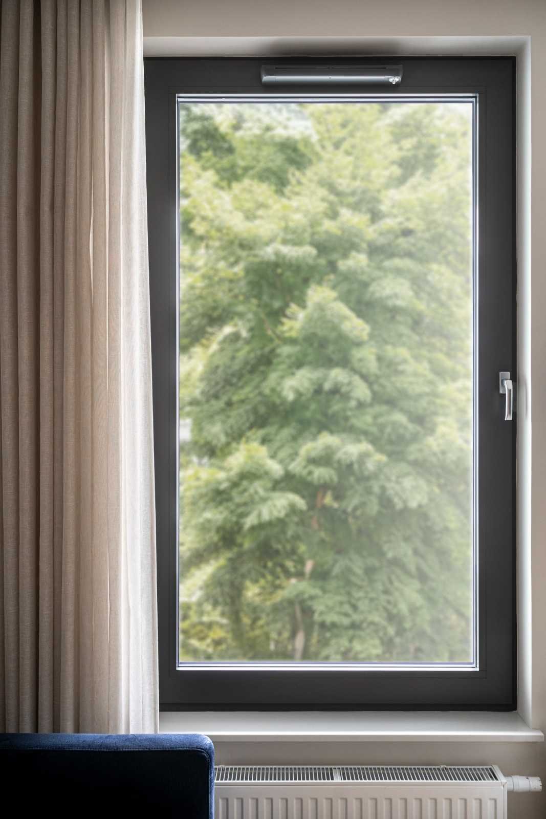 Double-Glazed-Aluminium-Windows
